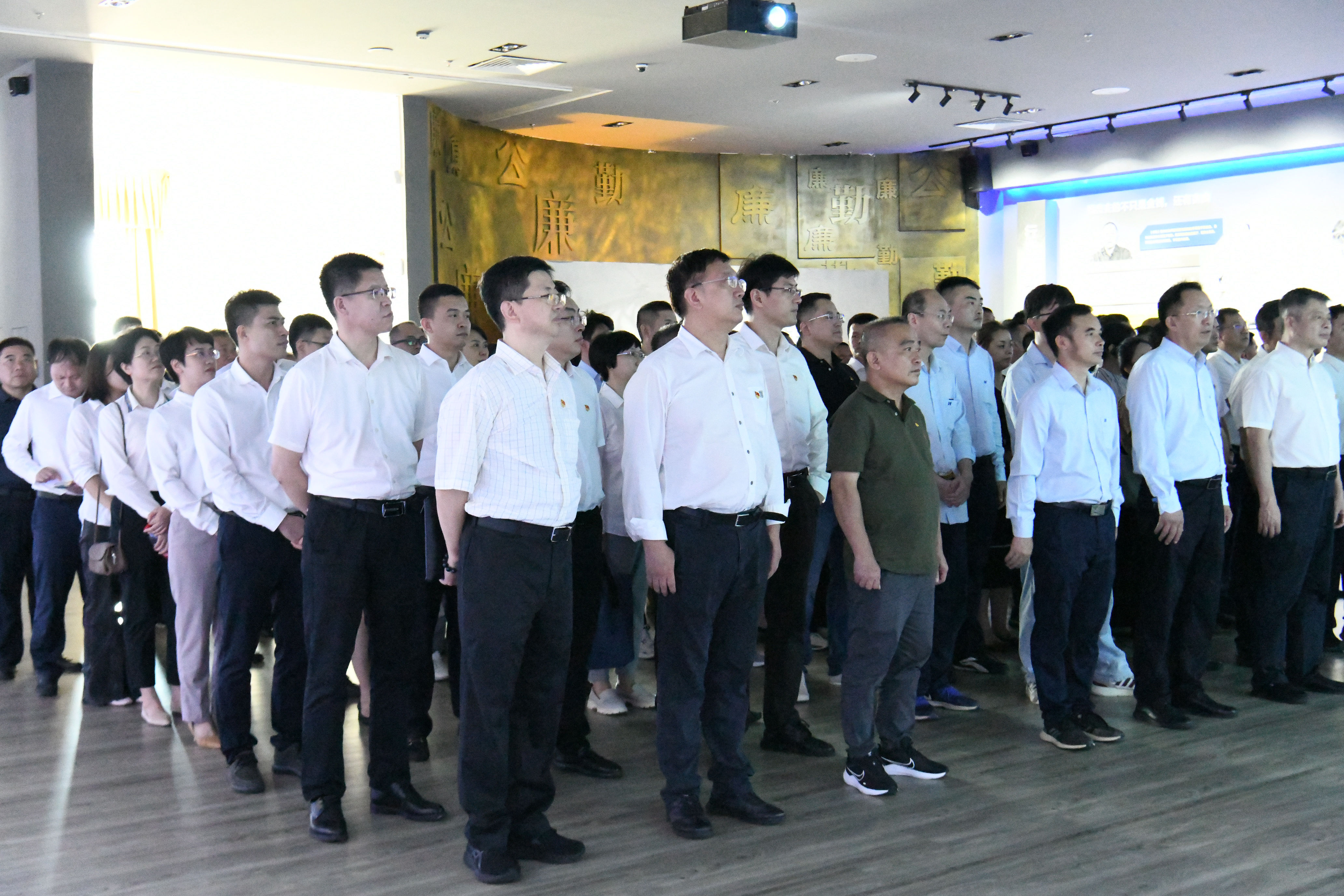 1718696182963077979.jpg 1718696182963077979.jpg